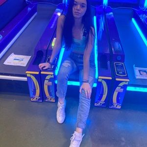 Meet your Posher, Alex